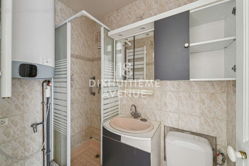 Appartement à PARIS-18E