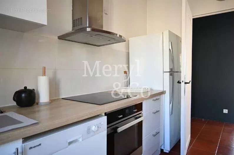 Appartement à MARSEILLE-2E