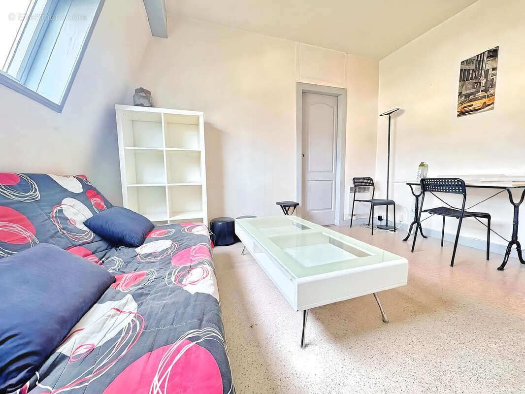 Appartement à PARIS-10E