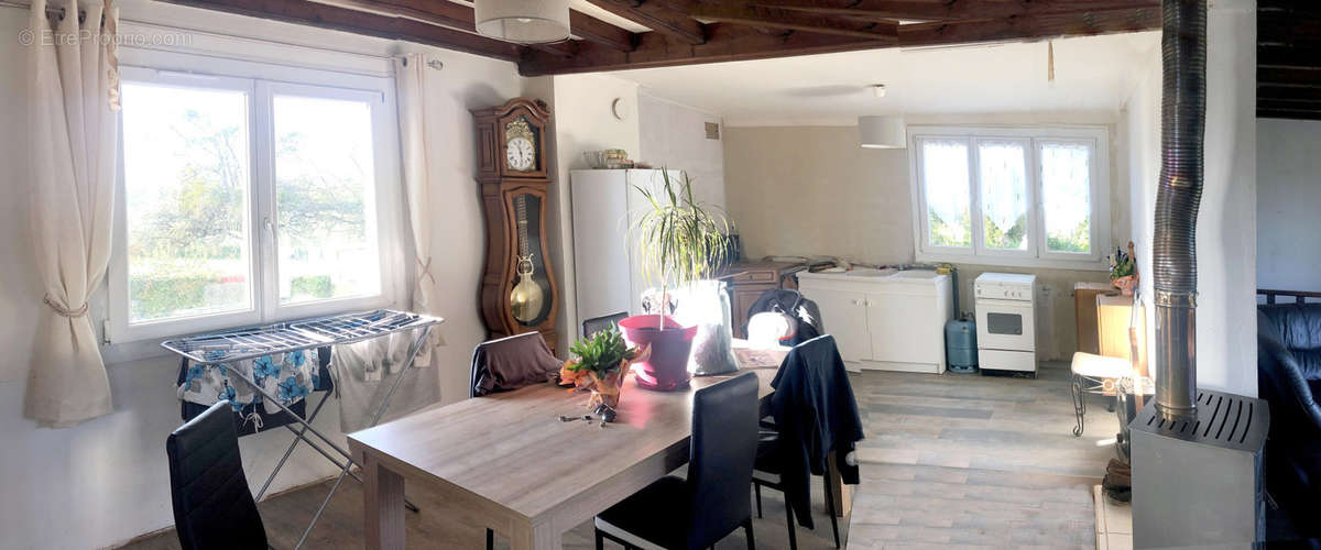 Maison à PIERRE-DE-BRESSE
