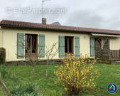 Maison à MAULEVRIER
