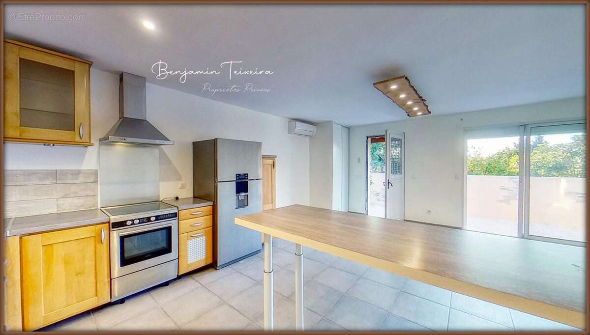 Maison à PUGET-SUR-ARGENS