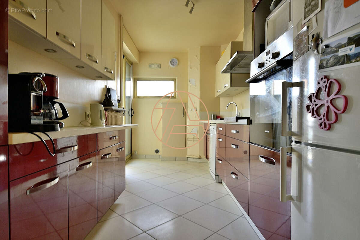 Appartement à SAINT-MAUR-DES-FOSSES