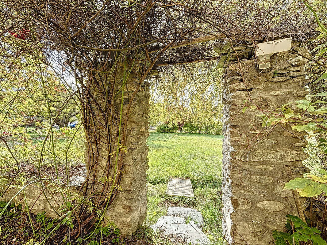 Maison à JAUSIERS