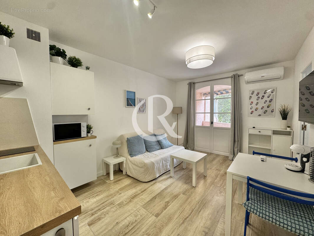 Appartement à HYERES