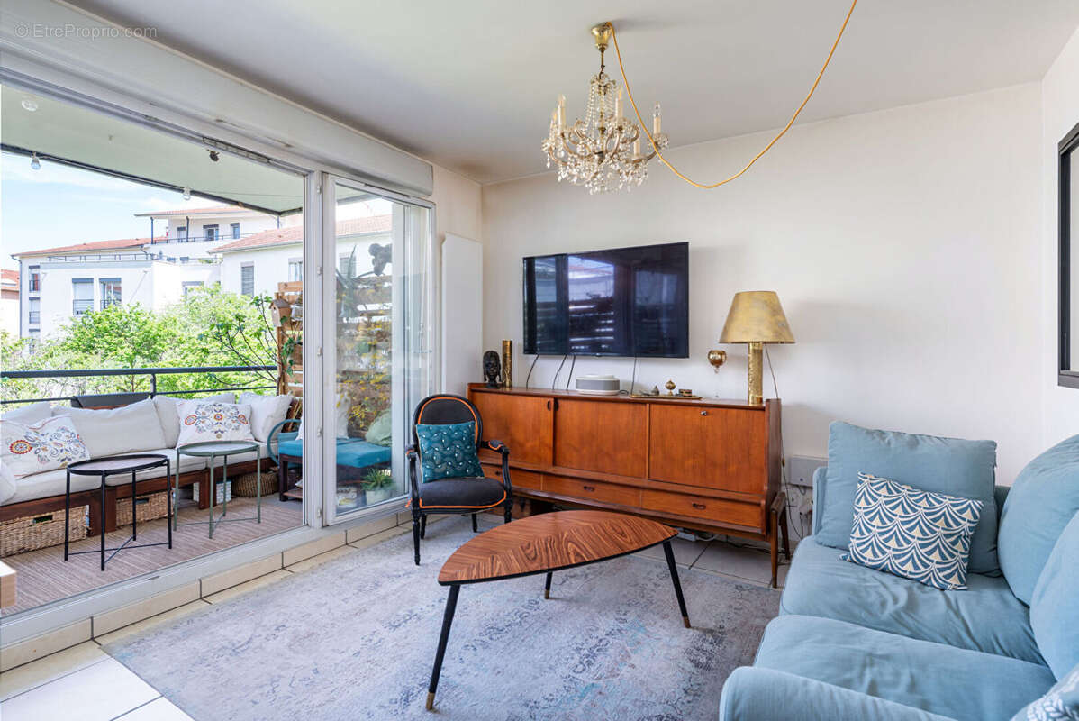 Appartement à LYON-9E