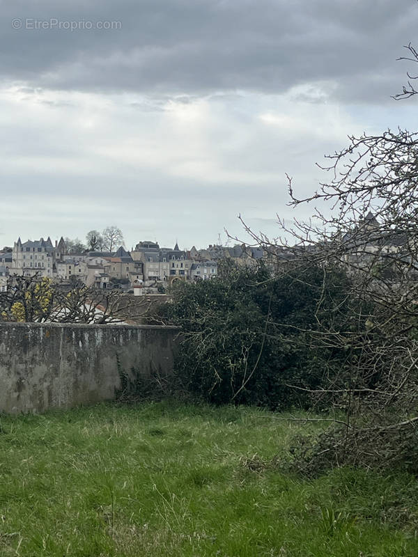 Terrain à SAINT-JEAN-DE-THOUARS