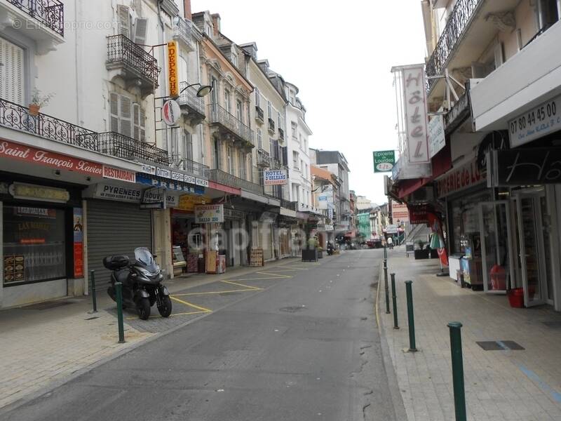 Commerce à LOURDES