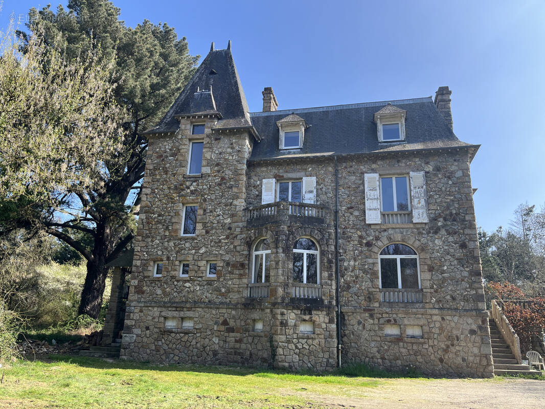 Maison à DERVAL