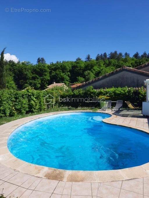 Maison à CLAIX