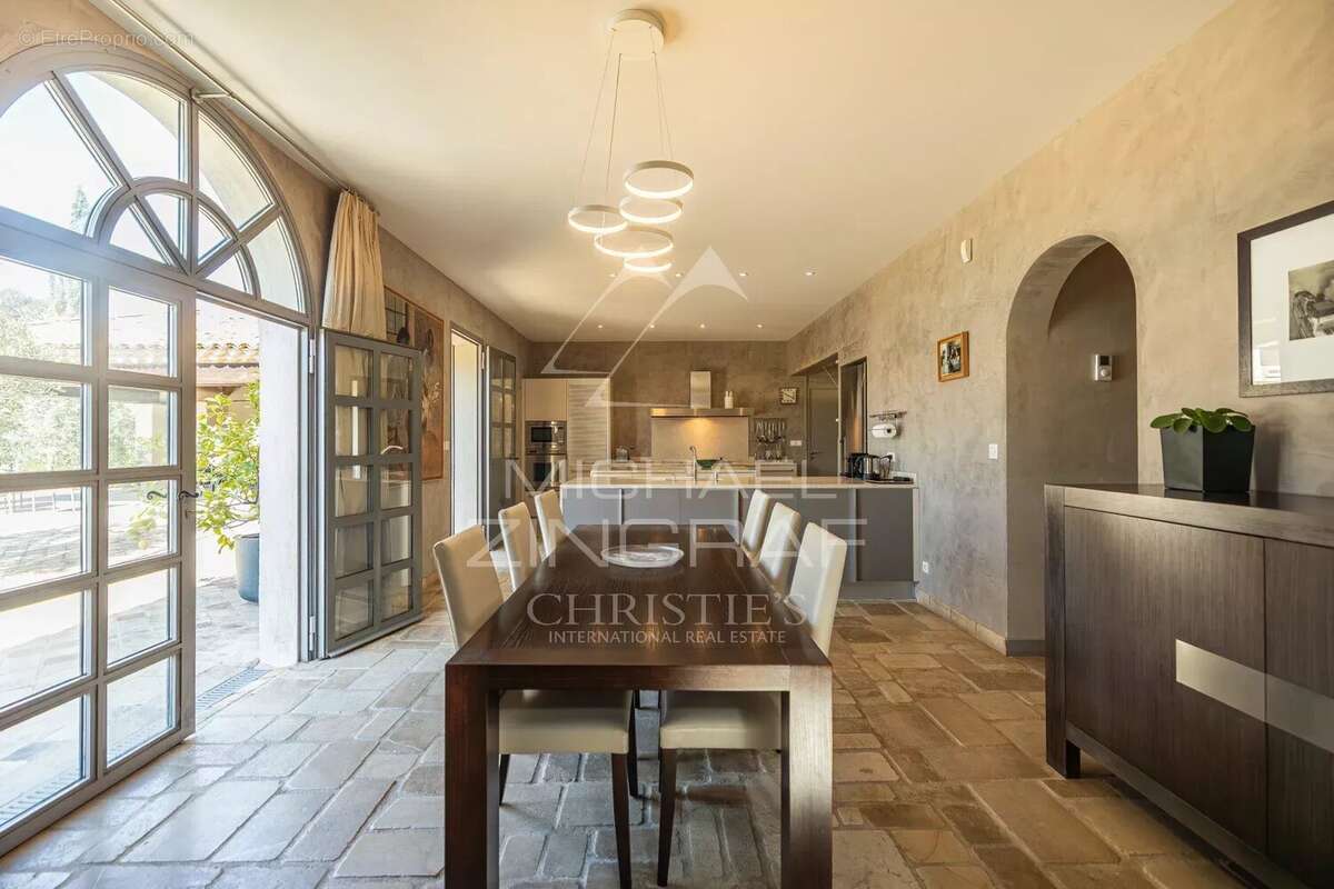 Maison à AIX-EN-PROVENCE
