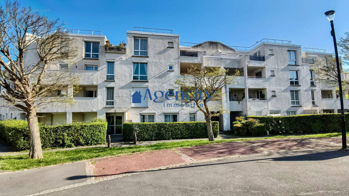 Appartement à LOGNES