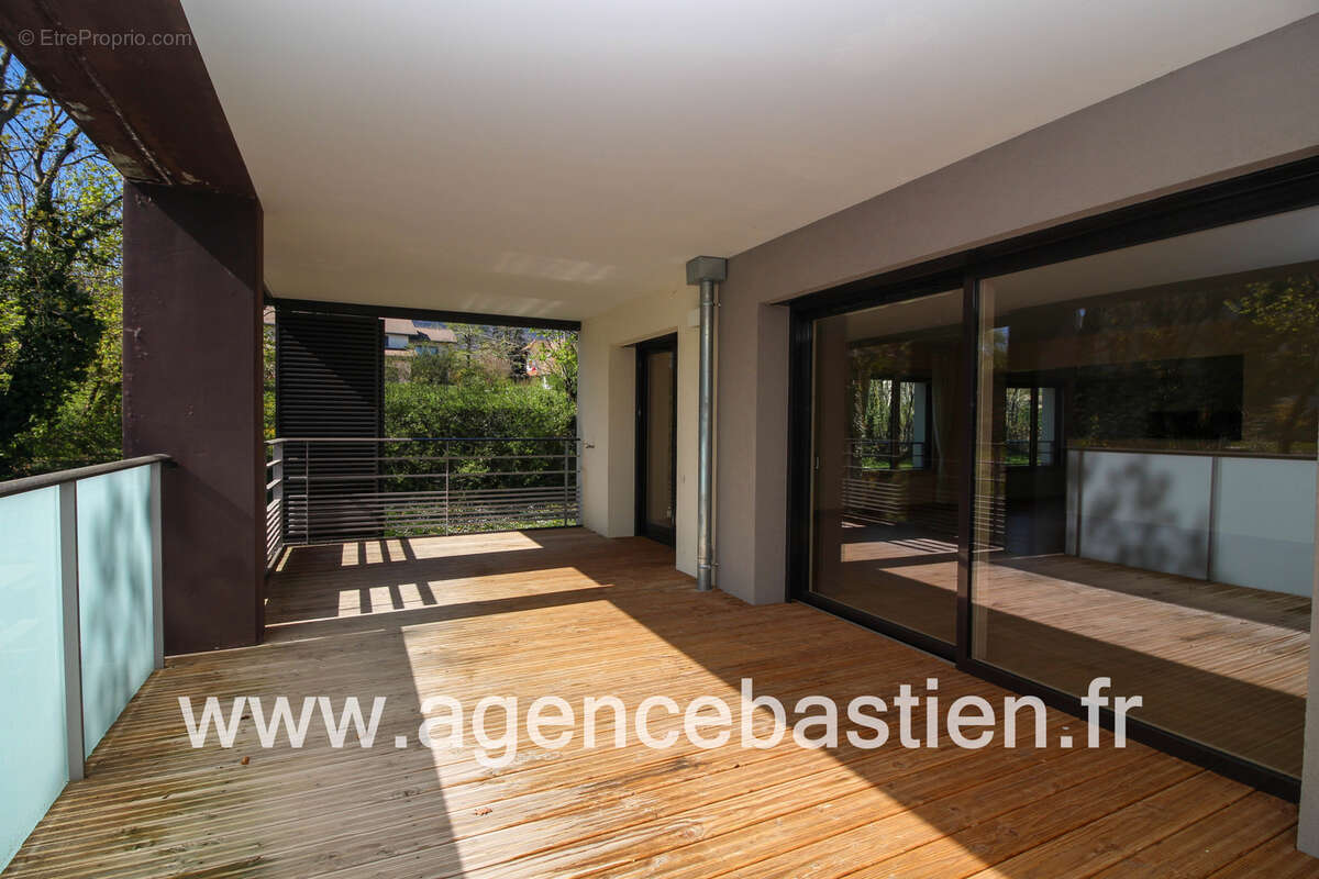 Appartement à DIVONNE-LES-BAINS