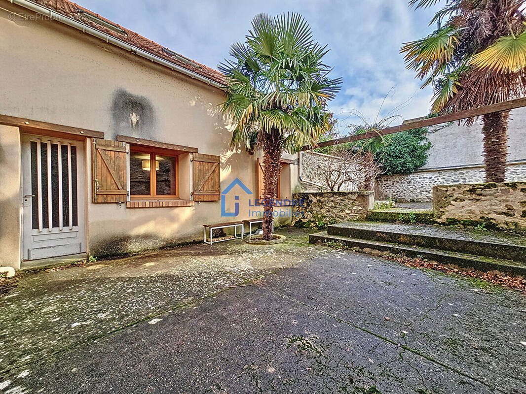 Maison à PIERRELAYE