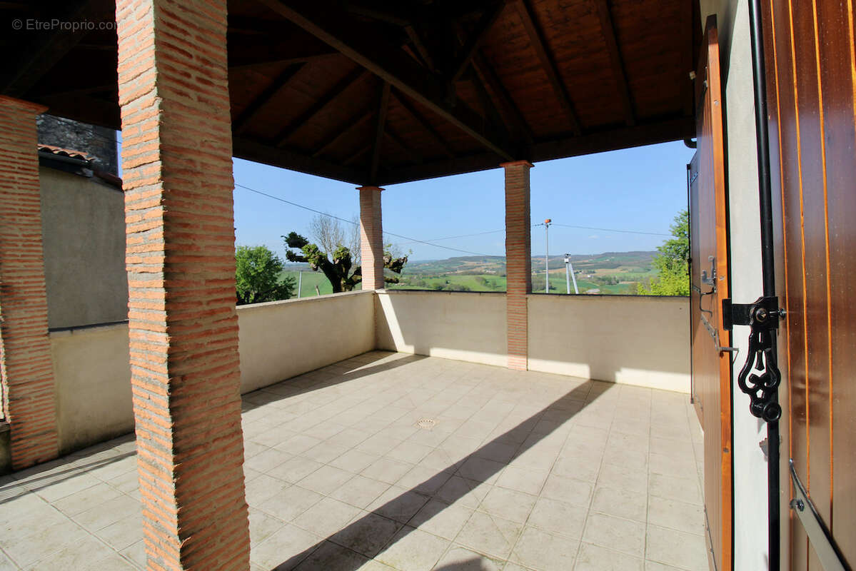 Maison à MONCLAR