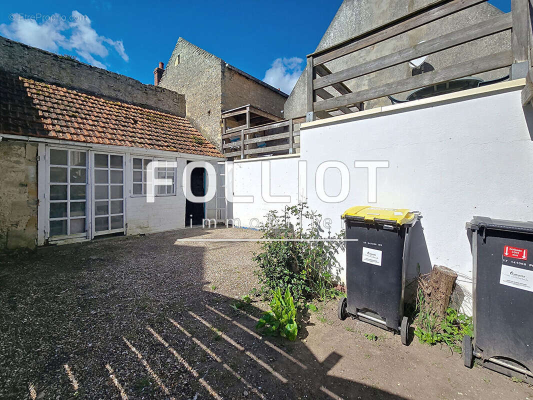 Maison à PORT-EN-BESSIN-HUPPAIN