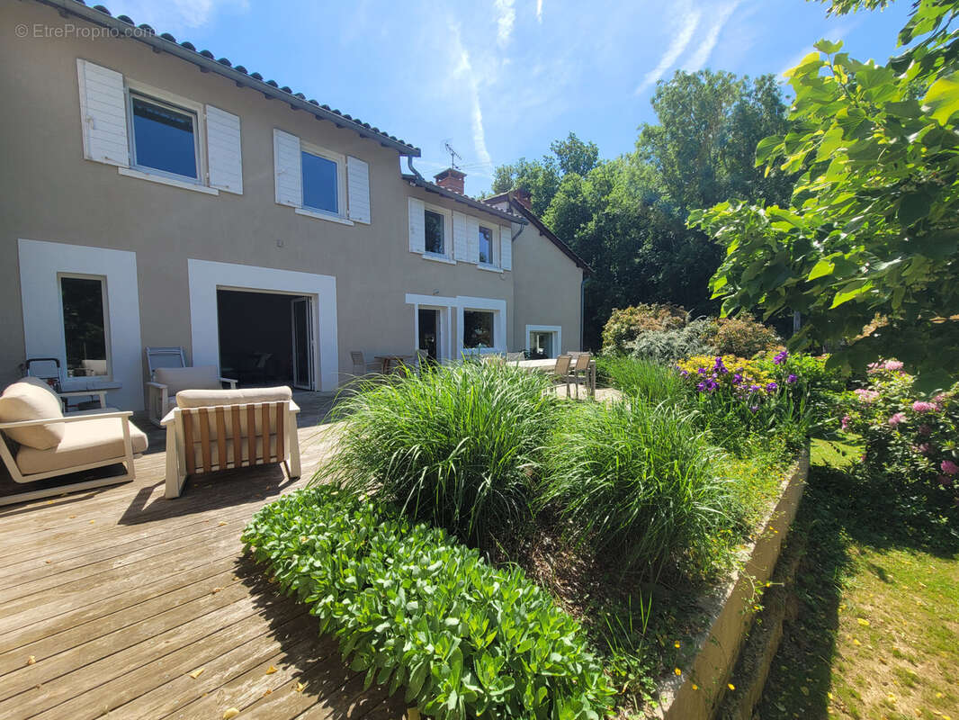 Maison à CHASSELAY