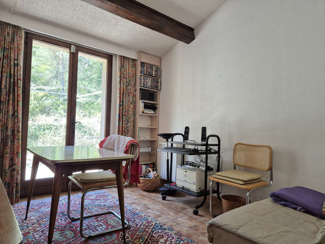 Maison à ARTIGNOSC-SUR-VERDON