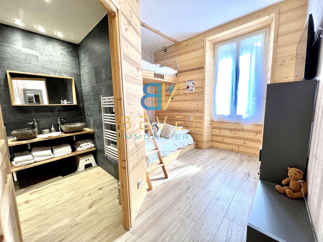 Maison à LA CHAMBRE