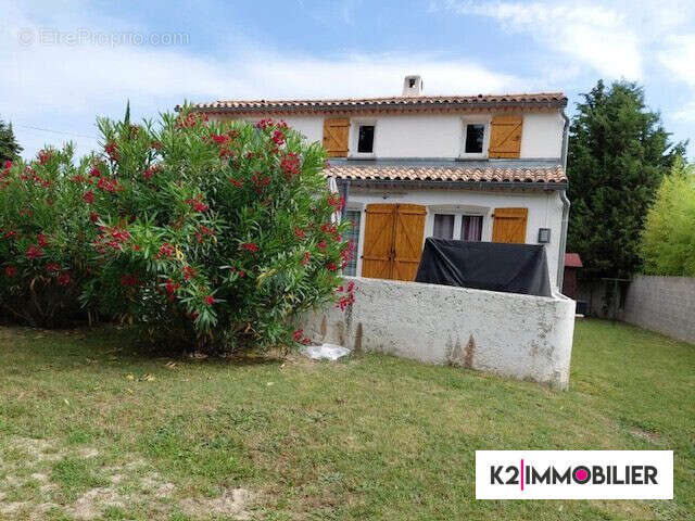 Maison à MONTELIMAR