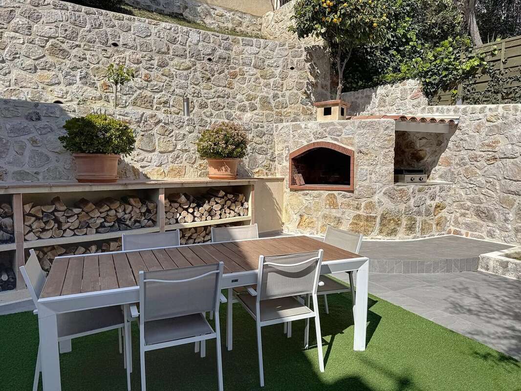 Maison à EZE