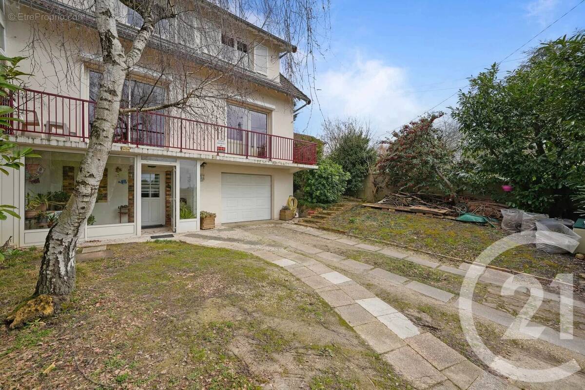 Maison à CHAMPIGNY-SUR-MARNE