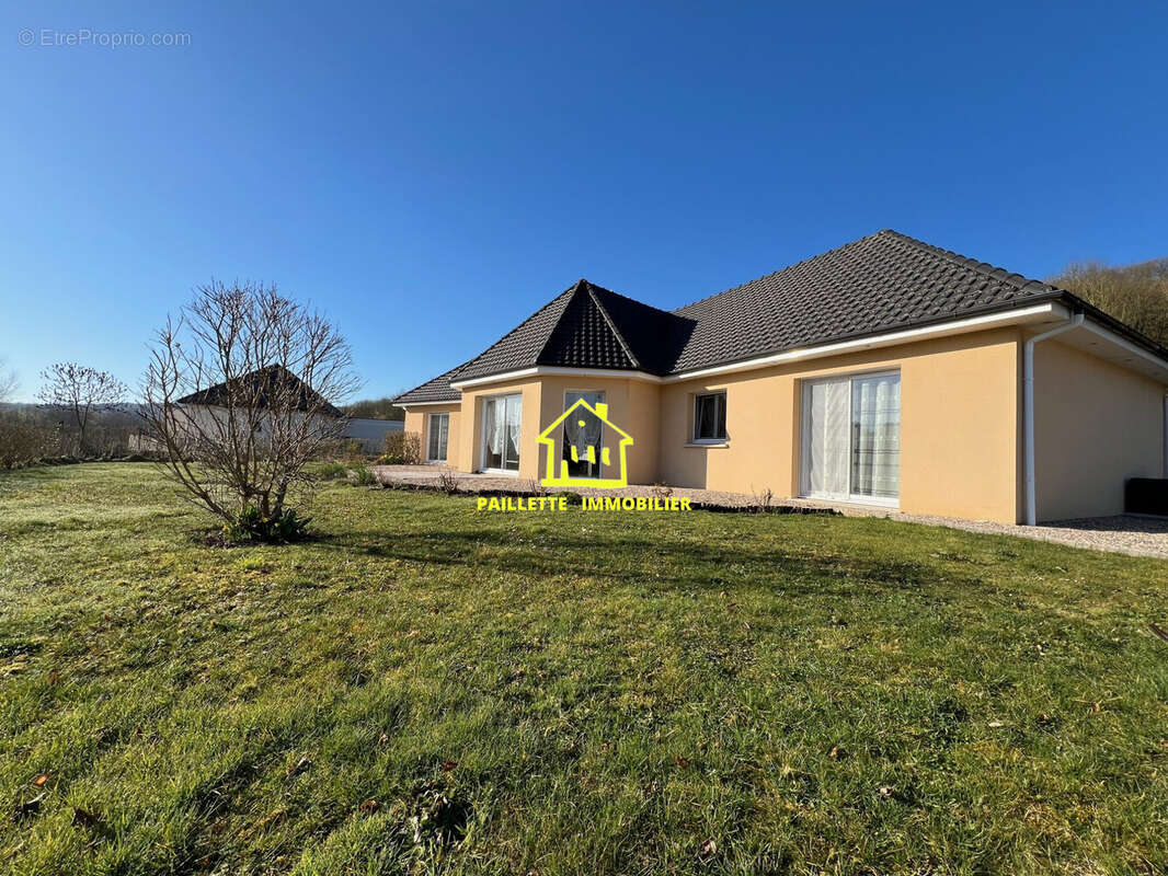 Maison à GRUCHET-LE-VALASSE