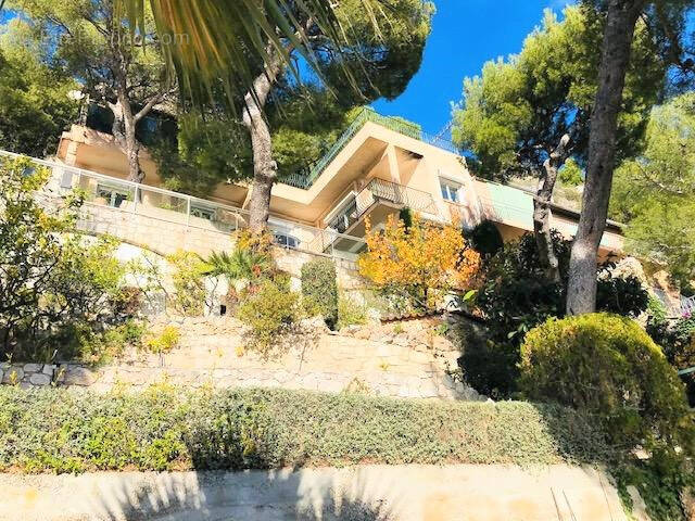 Maison à EZE