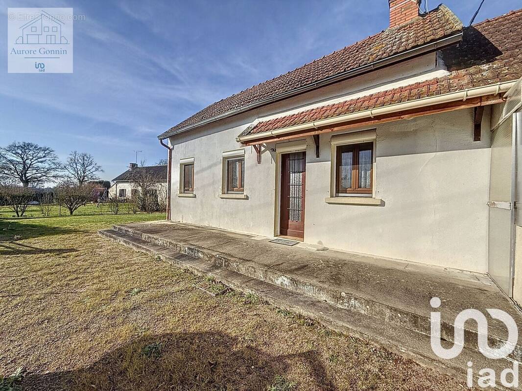 Photo 1 - Maison à LUCENAY-LES-AIX