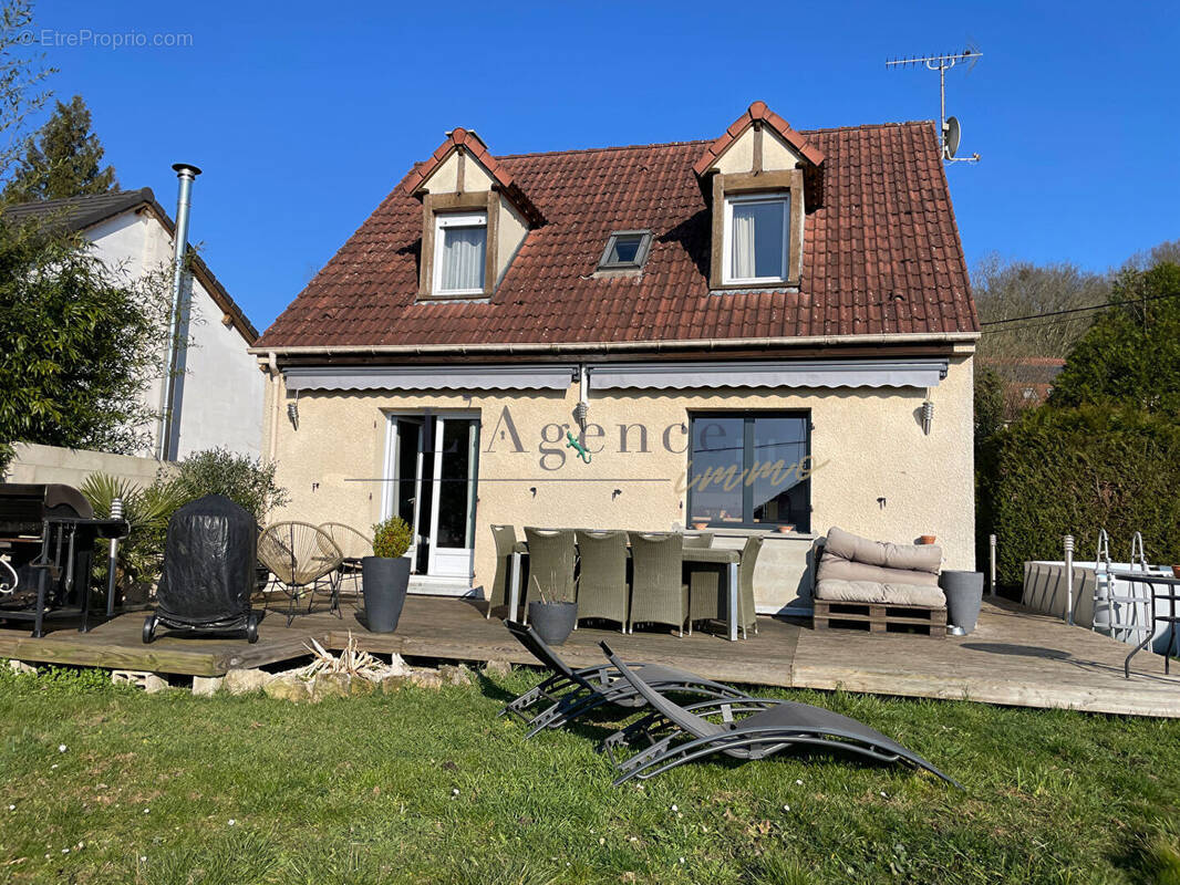 Maison à CHAUMONTEL