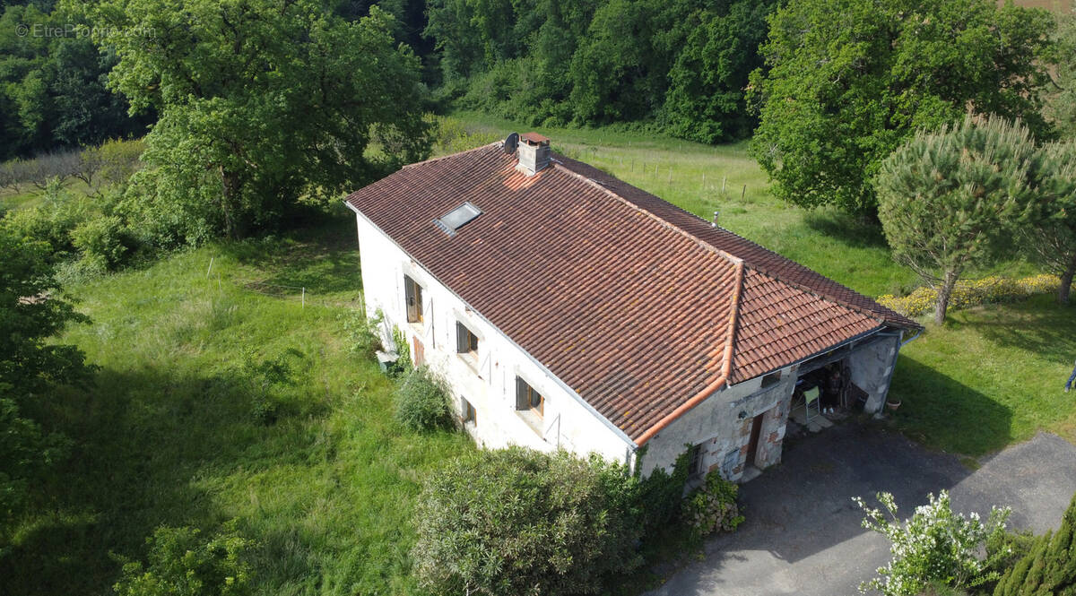Maison à BOUDOU