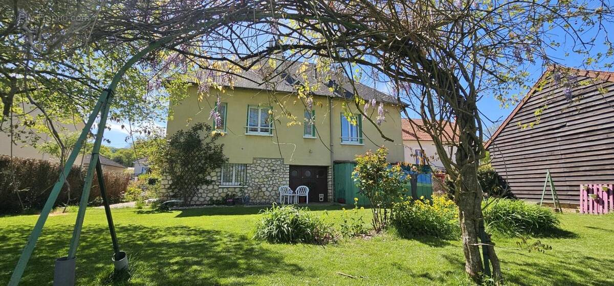 Maison à ARGENTON-SUR-CREUSE