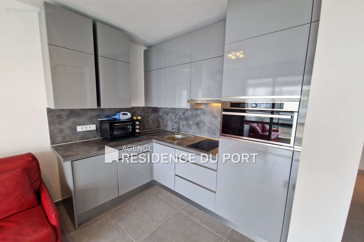 Appartement à MANDELIEU-LA-NAPOULE