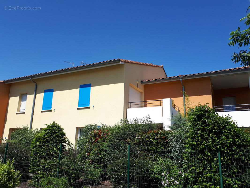 Appartement à FROUZINS