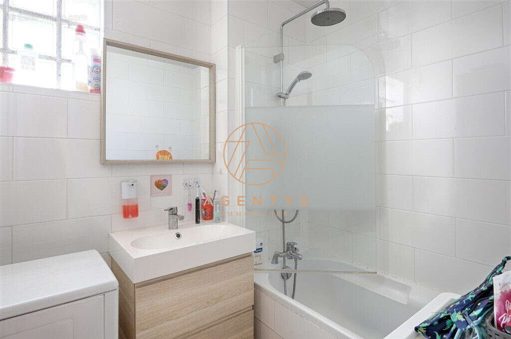 Appartement à SAINT-MAUR-DES-FOSSES