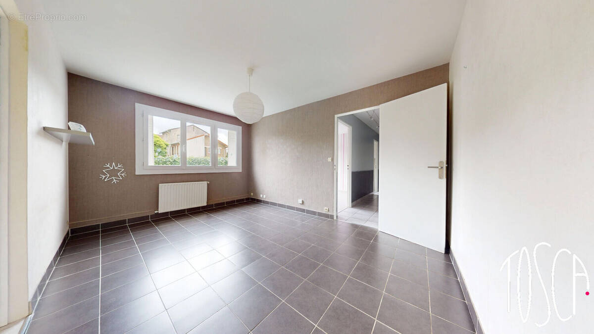 Appartement à THIAIS