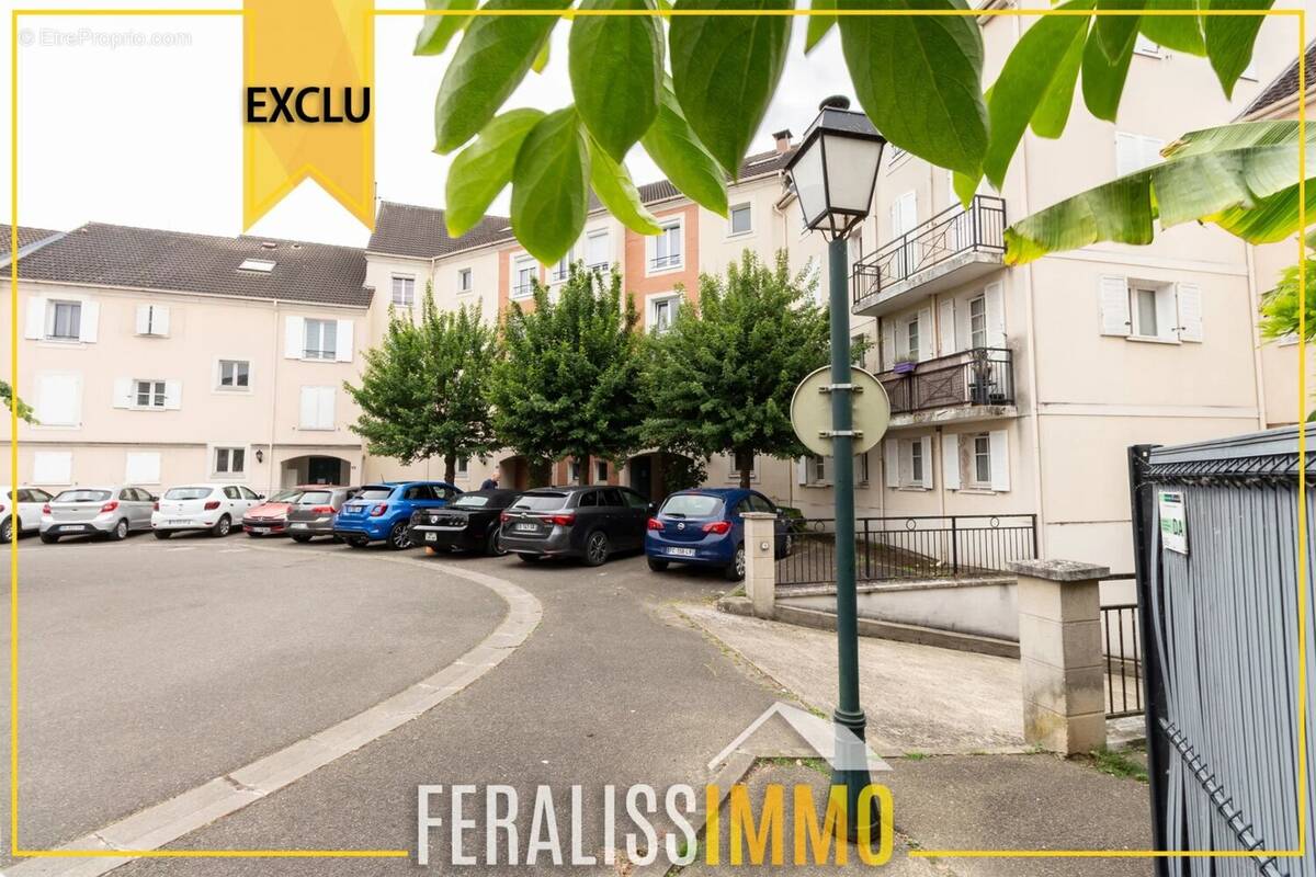 Appartement à COURDIMANCHE