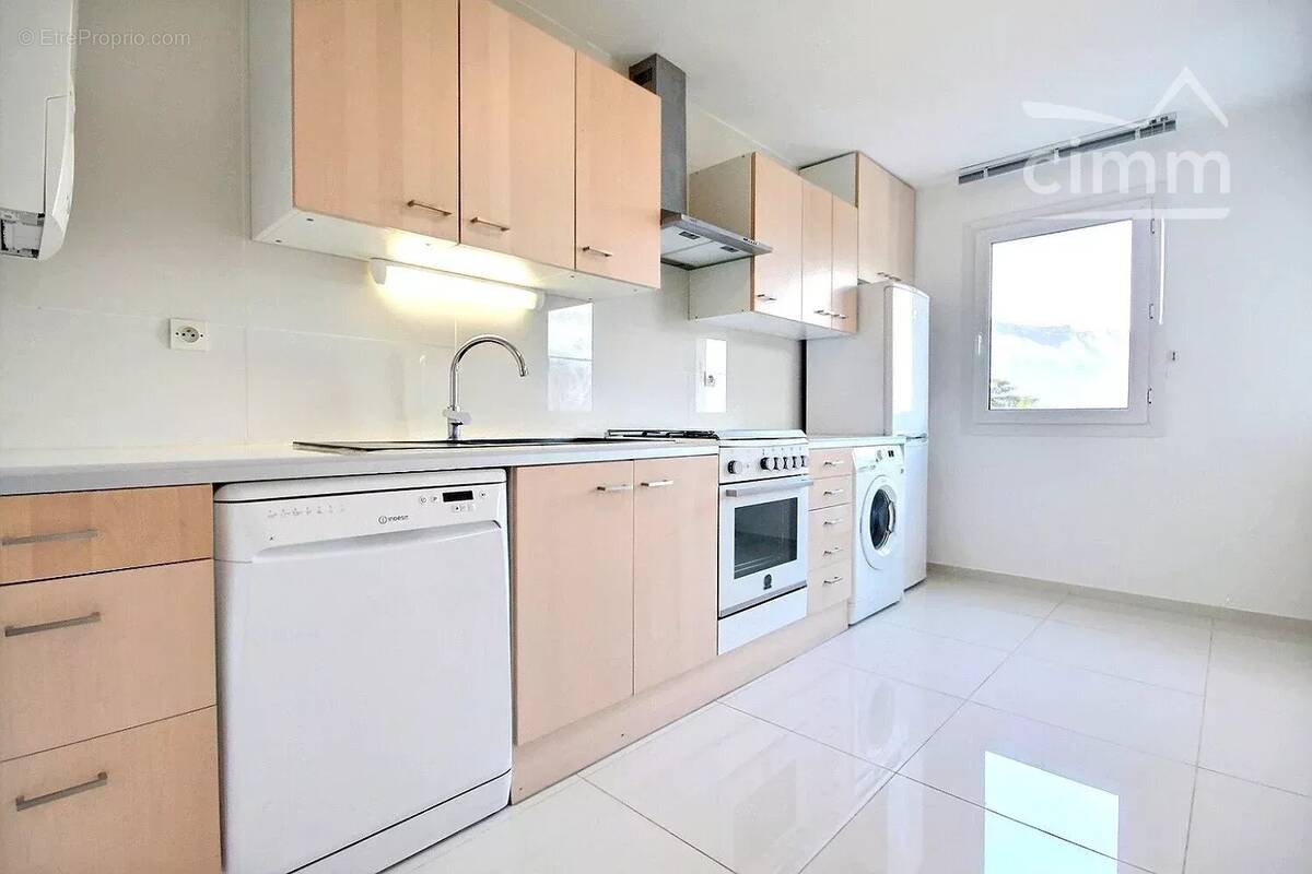 Appartement à GIERES
