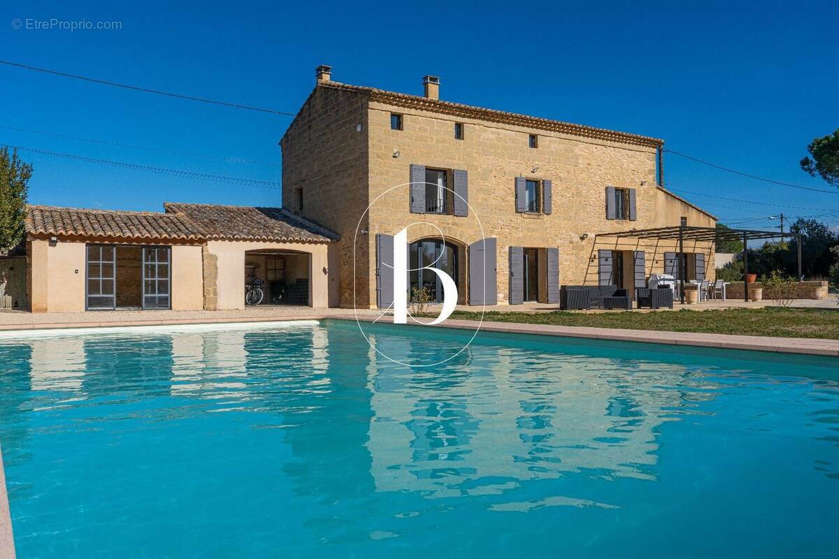 Maison à UZES