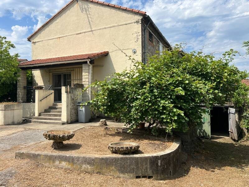 Maison à SAINT-MARTIN-DE-VALGALGUES