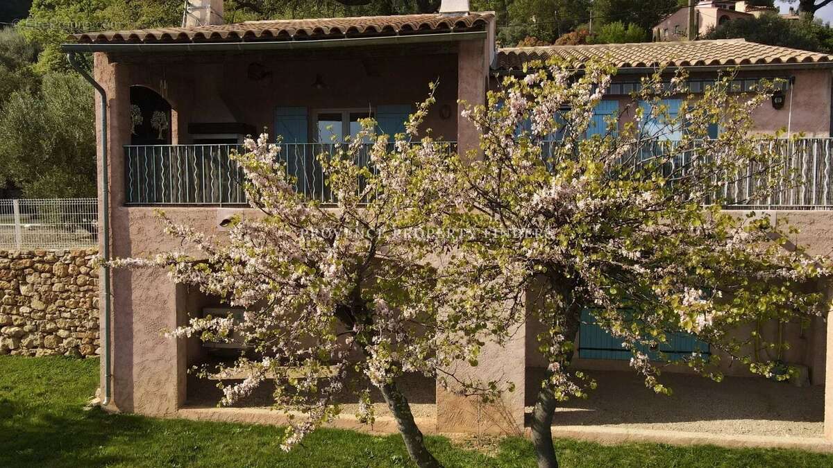 Maison à LORGUES