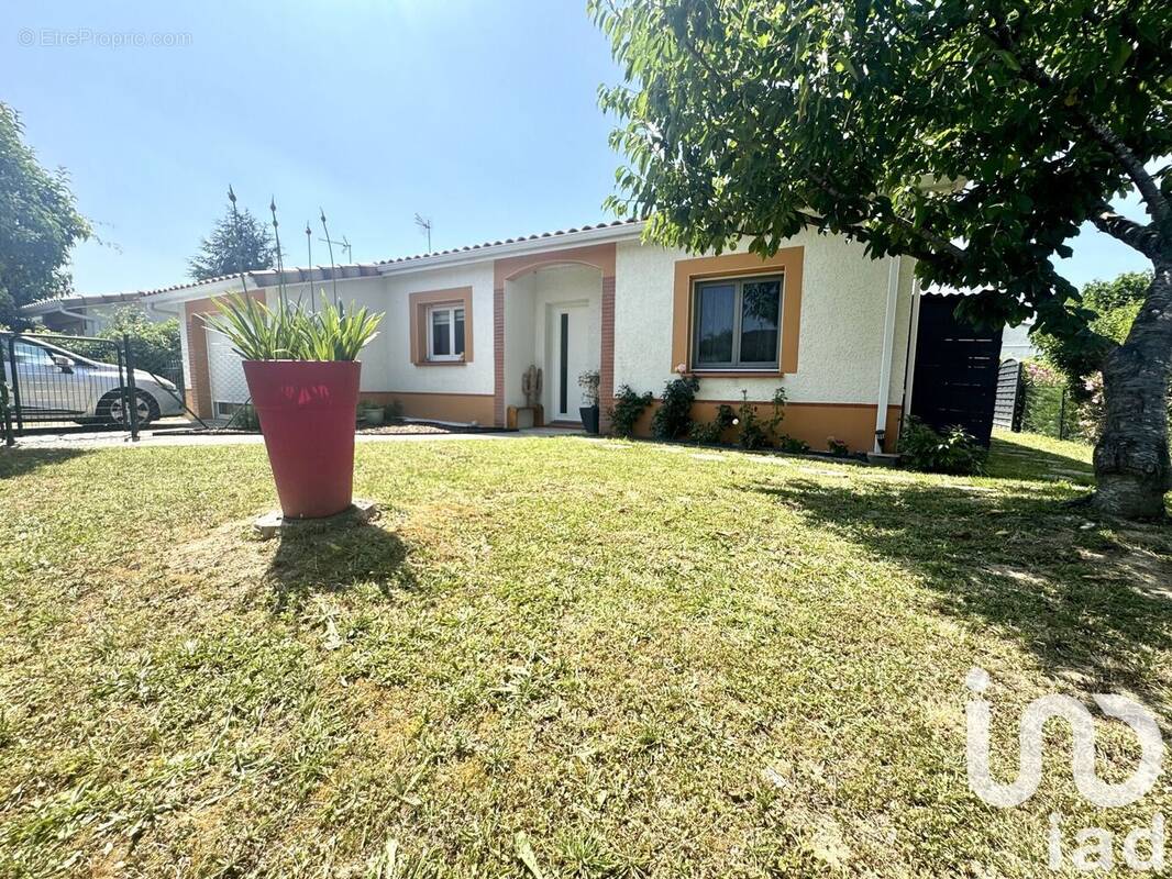 Photo 1 - Maison à PECHBONNIEU