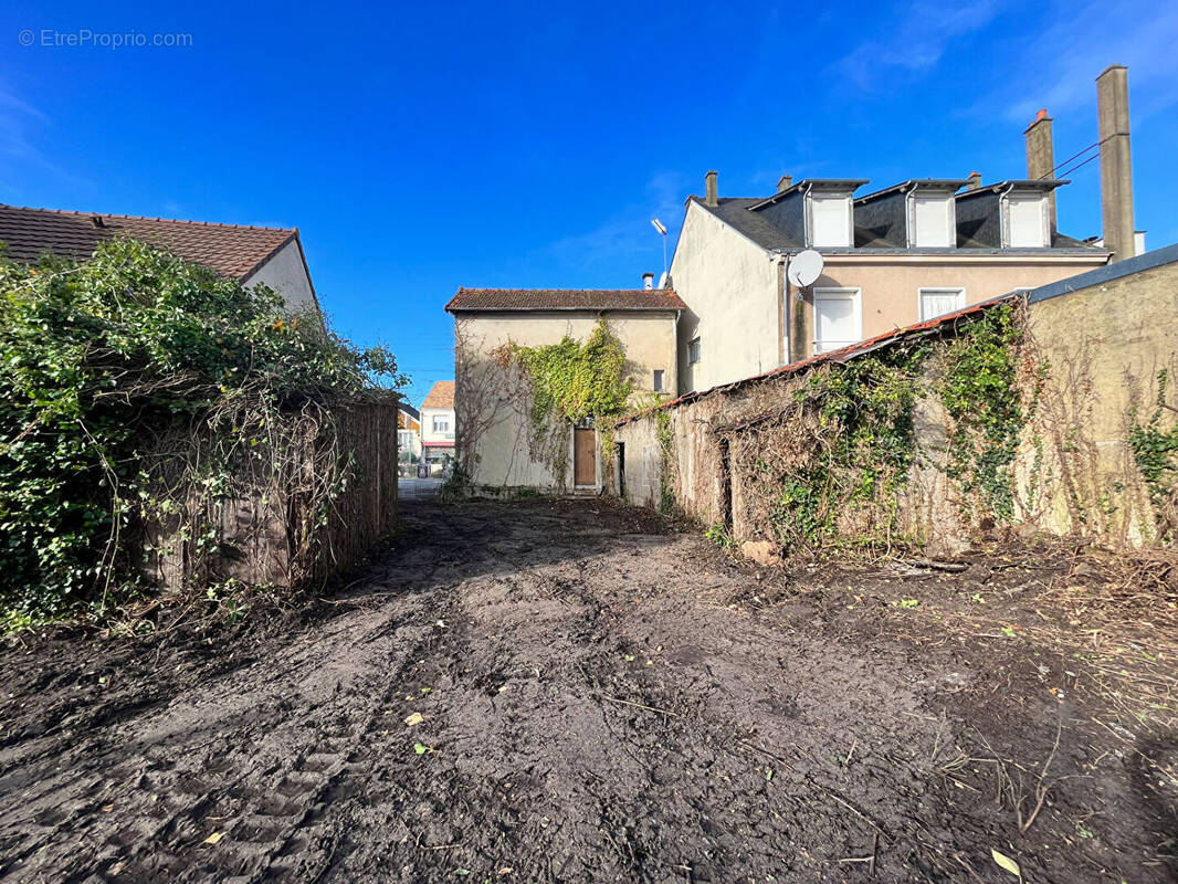 Terrain à LE MANS