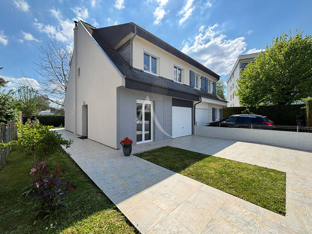 Maison à LAVAL