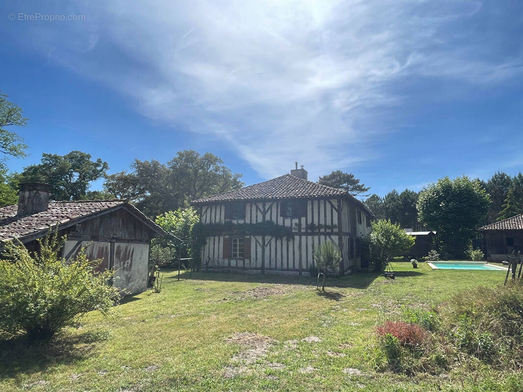 Maison à MOLIETS-ET-MAA