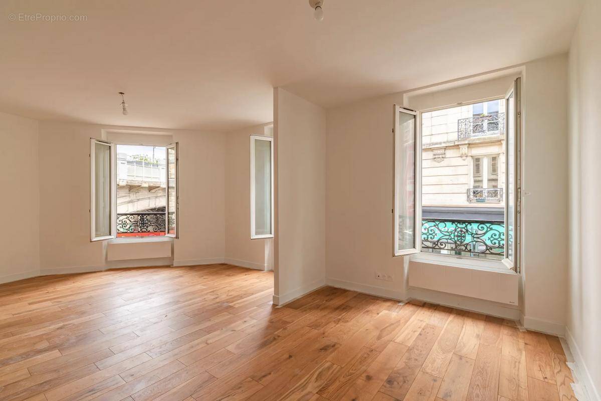 Appartement à ASNIERES-SUR-SEINE