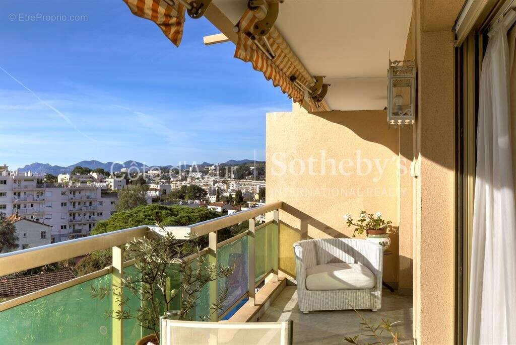 Appartement à LE CANNET
