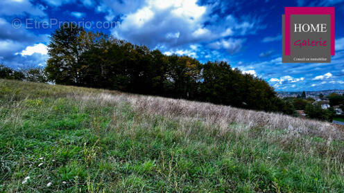 Terrain à COULOUNIEIX-CHAMIERS