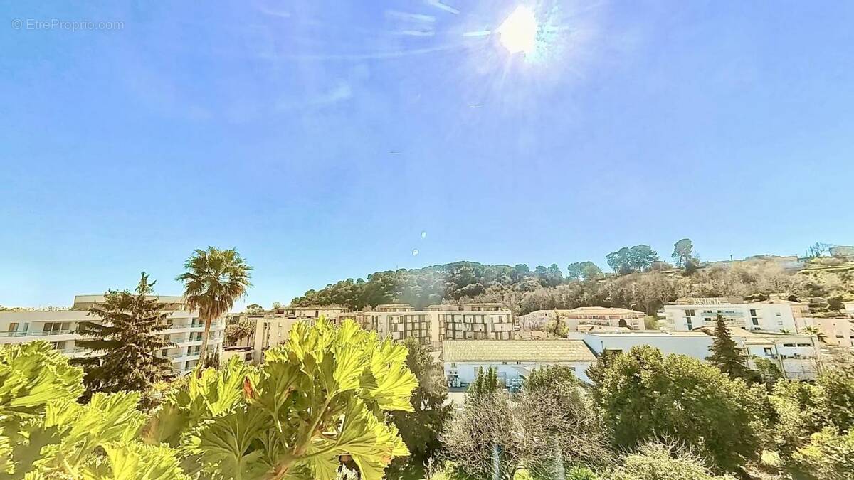 Appartement à CAGNES-SUR-MER