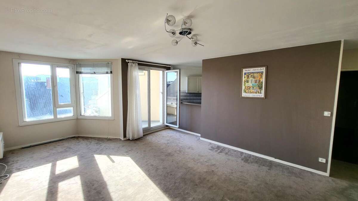 Appartement à COMPIEGNE